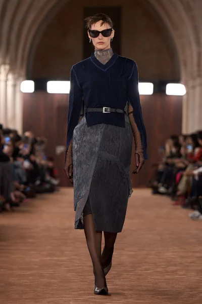 Look 41